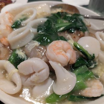 Banana Island - Seafood Scramble Egg Chowfun - Thai Near Me - Daly City, California