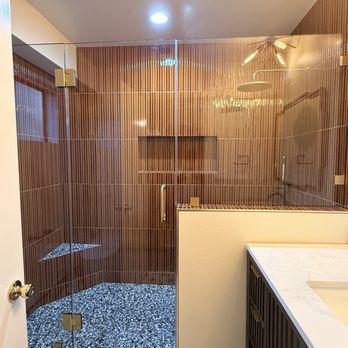 Valiente Tile - General Contractors Near Me