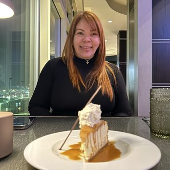 Globe@YVR - Apple cheesecake to really......live for - Diners Near Me - Richmond, British Columbia Globe@YVR - Apple cheesecake to really......live for - Diners Near Me - Richmond, British Columbia
