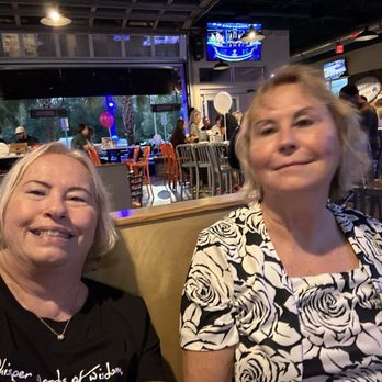Island Wing Company - Sister and me - Chicken Wings Near Me - Saint Johns, Florida Island Wing Company - Sister and me - Chicken Wings Near Me - Saint Johns, Florida