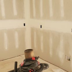 Top of ladder paint n drywall