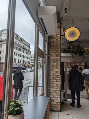 Rosslyn Coffee Queen Victoria Street by null