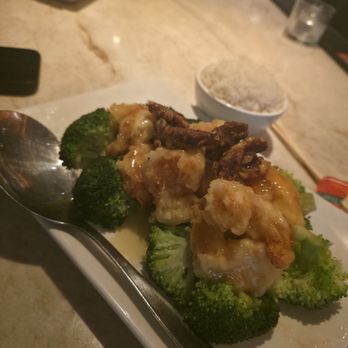 JUN - Walnut shrimp - Szechuan Near Me - Minneapolis, Minnesota