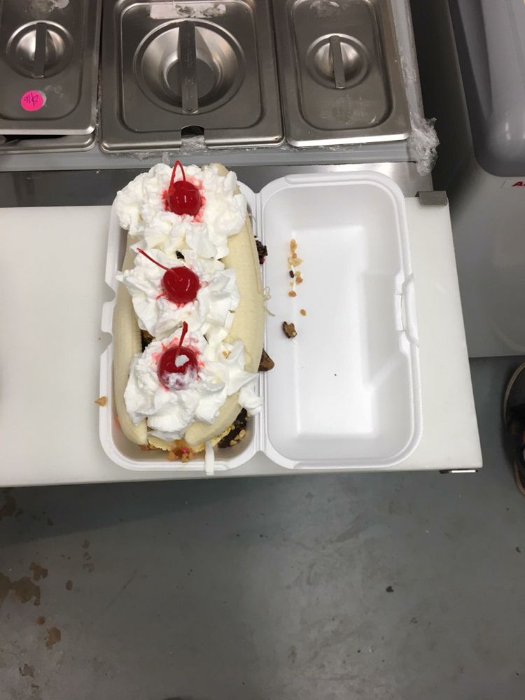 THE CUBIC SCOOPS ICE CREAM CLOSED Updated May 2024 1278 Hartford Pike, East Killingly