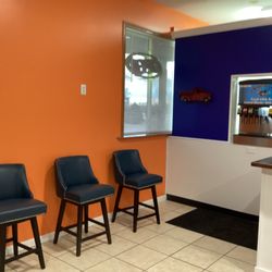 7 Brothers Fish - Takeout area