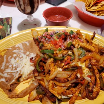 El Patron Mexican Grill - Opelika, AL - Tortilla-less Chicken Fajita Salad - Mexican Near Me - Opelika, Alabama El Patron Mexican Grill - Opelika, AL - Tortilla-less Chicken Fajita Salad - Mexican Near Me - Opelika, Alabama