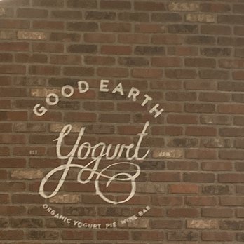 Good Earth Yogurt - Their logo on the wall of the shop. - Ice Cream & Frozen Yogurt Near Me - Bishop, California