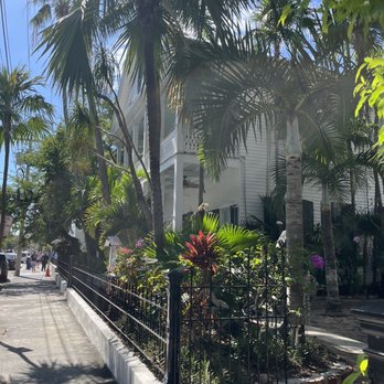 Old Town Manor - Bed & Breakfast Near Me - Key West, Florida