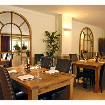 The Kings Arms - Dining Room - Hotels Near Me - Sherborne, DOR The Kings Arms - Dining Room - Hotels Near Me - Sherborne, DOR
