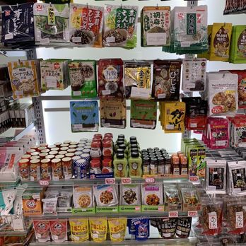 Daiso - 11/11/22 Snacks! - Discount Store Near Me - Stanton, California