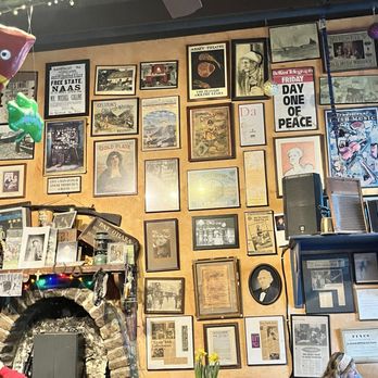An Beal Bocht Cafe - Wall art cool place!! - Irish Near Me - Bronx, New York