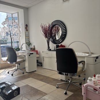 Spa Lounge - Remodel post fire - Nail Salons Near Me - Beverly Hills, California