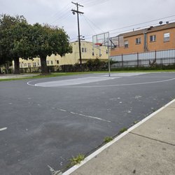 Vermont Square Park - Bball court