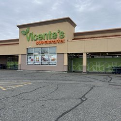 Vicente’s Supermarket