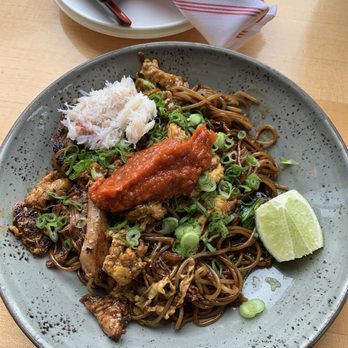 The Honey Paw - Mee Goreng - Asian Fusion Near Me - Portland, Maine The Honey Paw - Mee Goreng - Asian Fusion Near Me - Portland, Maine