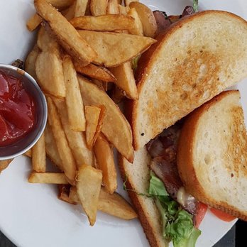 Breakfast Table - BLT - Breakfast & Brunch Near Me - Vancouver, British Columbia