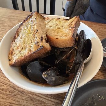 The Spotted Duck - Mussels - Desserts Near Me - Pacific Grove, California The Spotted Duck - Mussels - Desserts Near Me - Pacific Grove, California