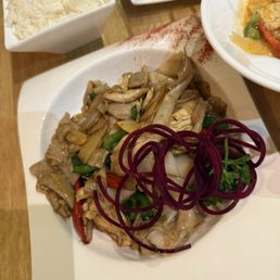 Pad Kee Mao (Spicy Noodles)