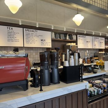 Layla & Ringo's - Coffee & Tea Near Me - Chicago, Illinois
