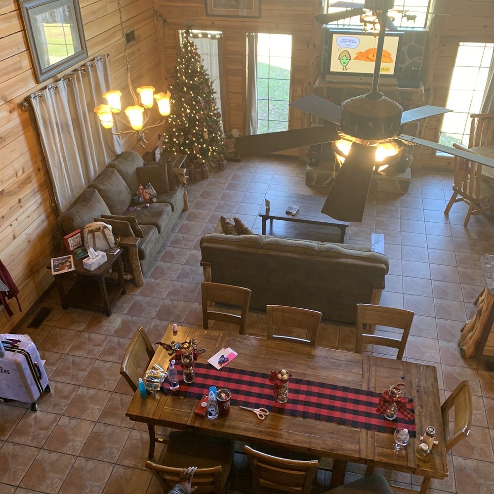 Blue Springs Ranch - Beautiful cabin! - Ranches Near Me - Bourbon, Missouri