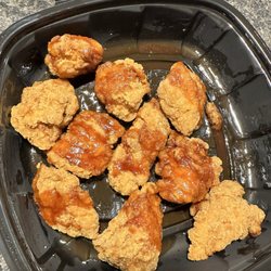 Wings Etc - Have a problem with wings etc all of the time now, barely any sauce when I get wings anymore. What is this? BBQ Drizzle? Kind of a joke.