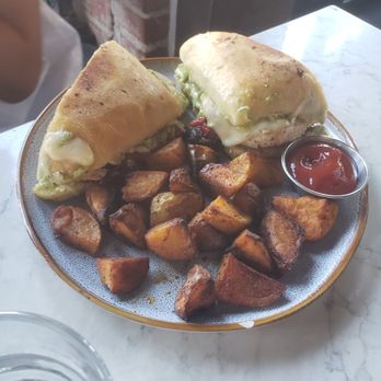 H Cafe - Chicken pesto sandwich with country potatoes - Breakfast & Brunch Near Me - Los Angeles, California