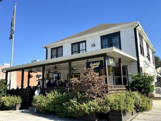 Leeland House by null