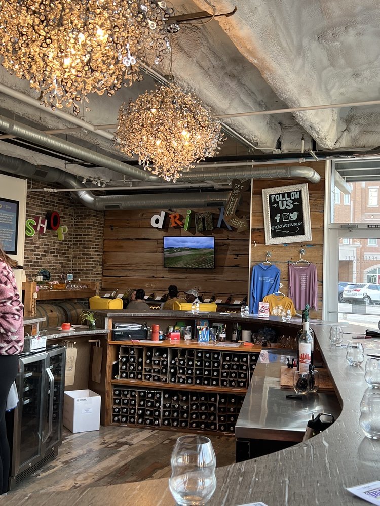 PEACE WATER WINERY Updated September 2024 279 Photos & 130 Reviews