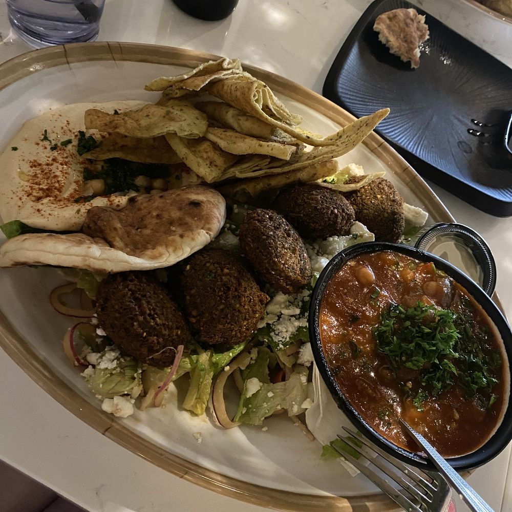 Meddys - Fancy Falafels - Mediterranean Near Me - Kansas City, Missouri