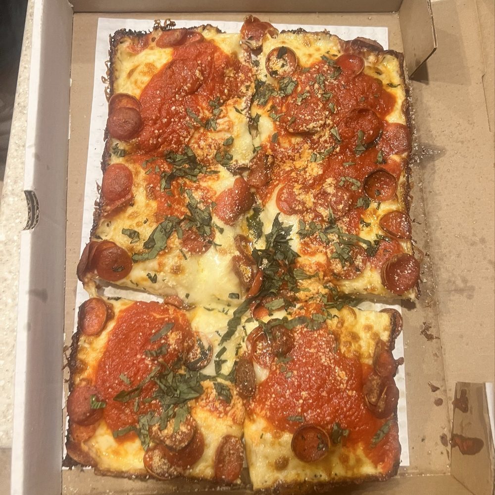 Bronx House Pizza - Pepperoni & basil- fantastic taste and cooked right - no soggy crust or burned crust. Just right! - Italian Near Me - St. Augustine, Florida Bronx House Pizza - Pepperoni & basil- fantastic taste and cooked right - no soggy crust or burned crust. Just right! - Italian Near Me - St. Augustine, Florida