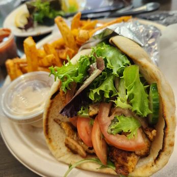 Chickeatah’ - Chicken gyro - Mediterranean Near Me - Fort Lauderdale, Florida Chickeatah’ - Chicken gyro - Mediterranean Near Me - Fort Lauderdale, Florida