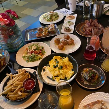 La Vie - Limitless brunch - Cocktail Bars Near Me - Washington, DC, District of Columbia