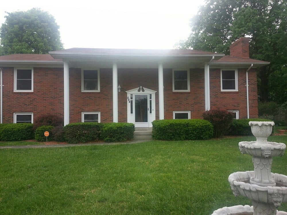 NOAH’S BARK PET SPA & RESORT 584 Charlemagne Blvd, Elizabethtown