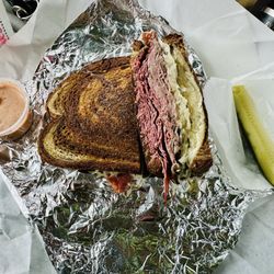 Uncle Harry's Deli Restaurant - 1/2 Corned Beef, 1/2 Roast Beef Reuben