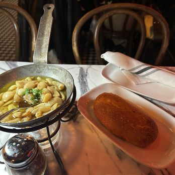The Stinking Rose - Garlic - Italian Near Me - San Francisco, California The Stinking Rose - Garlic - Italian Near Me - San Francisco, California
