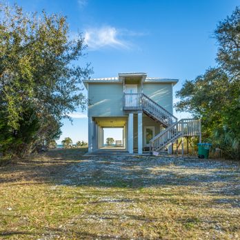 Sandy Beach Properties - Vacation Rentals Near Me - Carrabelle, Florida Sandy Beach Properties - Vacation Rentals Near Me - Carrabelle, Florida