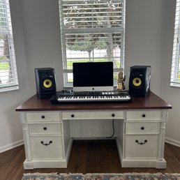 Desk Desk