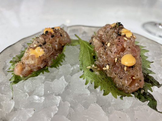 Drift Seafood & Raw Bar by null