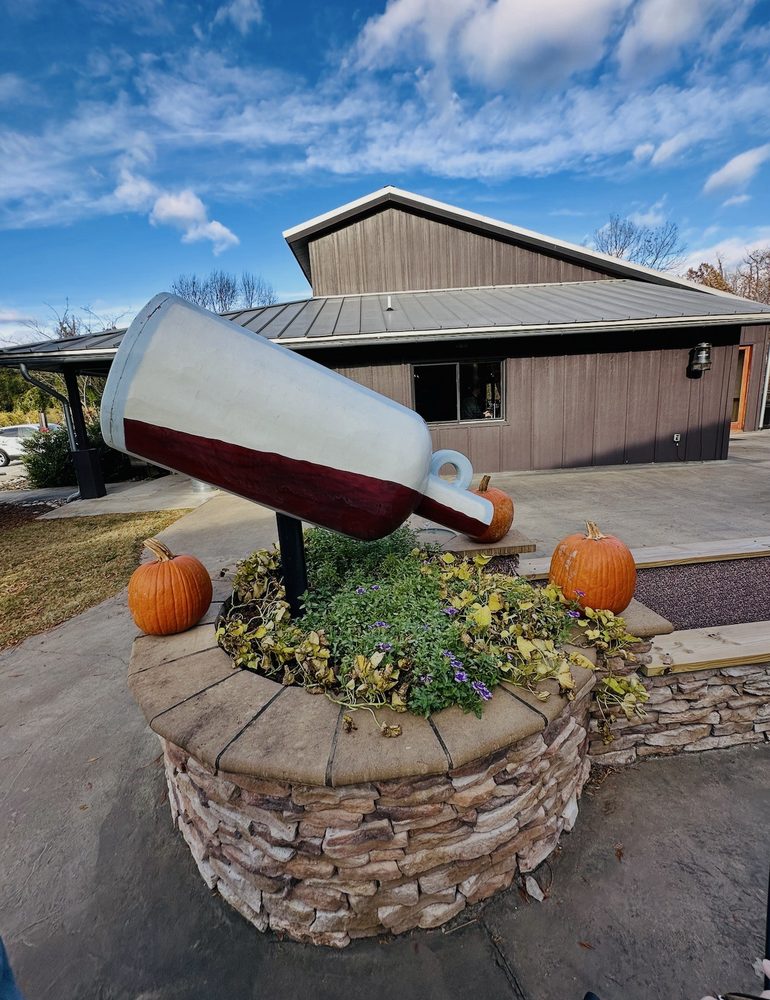Ashton Creek Vineyard - vineyard in Chester, VA