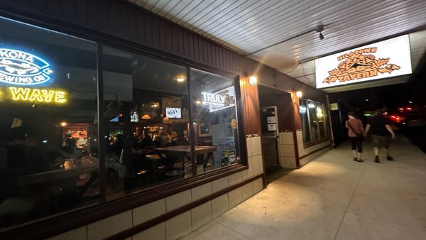 Hilo Town Tavern by null