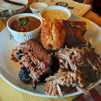Salt + Smoke - Brisket and pulled pork Bestie platter with chili and creamed corn. - Bars Near Me - Saint Louis, Missouri Salt + Smoke - Brisket and pulled pork Bestie platter with chili and creamed corn. - Bars Near Me - Saint Louis, Missouri