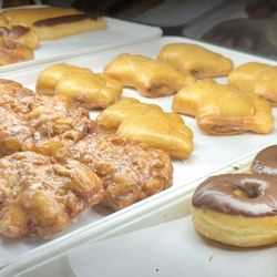 Nova Donuts Cafe