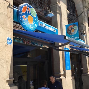 La Paradeta - Unassuming entrance. - Seafood Near Me - Barcelona, B