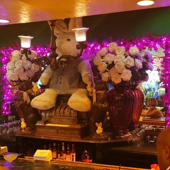 Filomena Ristorante - Bar decor - Italian Near Me - Washington, DC, District of Columbia