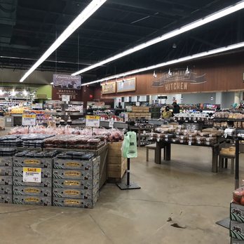 Fresh Thyme Market - Farmers Market Near Me - Rochester Hills, Michigan