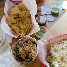 Chicken super burrito Chips Chicken super burrito Chips