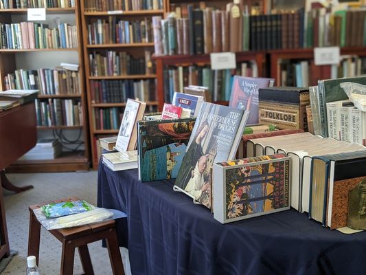 Adams' Antiquarian Books by null