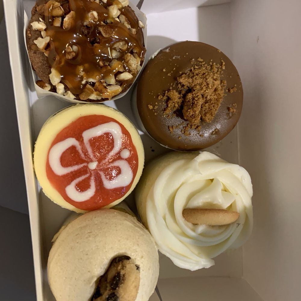 All the Crave Cheesecakes - Custom Cakes Near Me - Cypress, Texas All the Crave Cheesecakes - Custom Cakes Near Me - Cypress, Texas