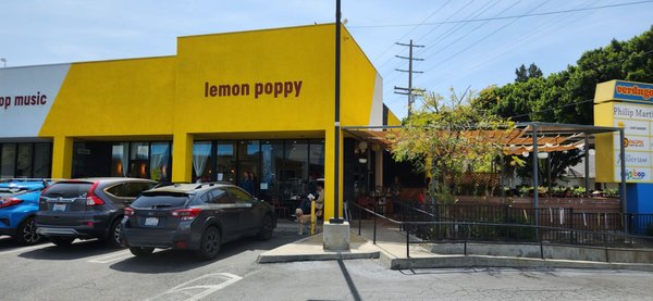 Lemon Poppy Kitchen by null