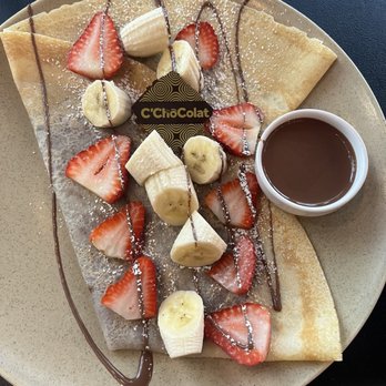 C'ChoColat - Milk chocolate with banana and strawberry - Chocolatiers & Shops Near Me - Montreal, Quebec C'ChoColat - Milk chocolate with banana and strawberry - Chocolatiers & Shops Near Me - Montreal, Quebec